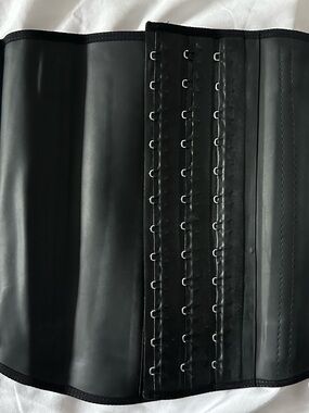 Ann Michell Black Latex Waist Trainer size Medium